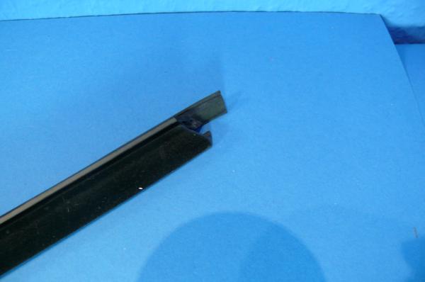 Window Slot Seal Outside front right BMW 3er E36 Compact