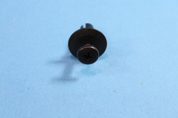 Expanding rivet for BMW E39 E53 X5