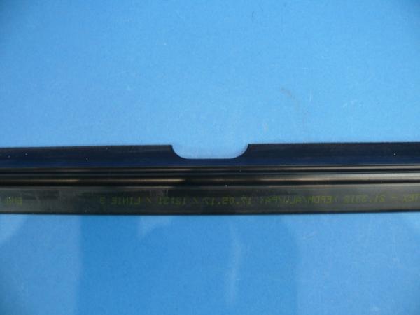 Window Slot Seal outer left behind for BMW 5er E12 E28