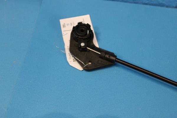 Bowdenzug für Frontklappe Teil 1, von dem Griff bis zum Motorraum BMW 3er E46 alle