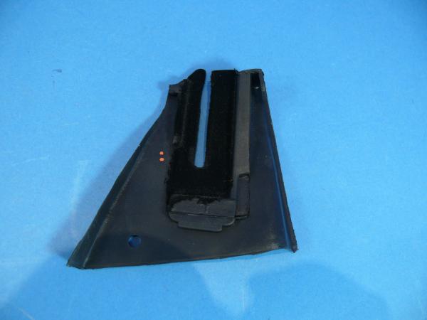Cover Left-side for side window moulding BMW 3er E30 Convertible