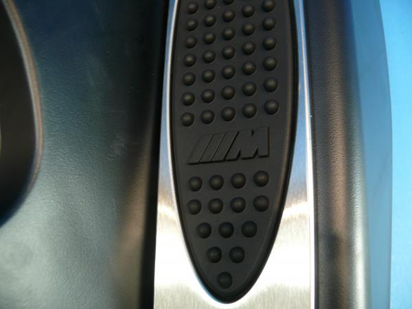 M Fußstütze SCHWARZ BMW 5er E39 Limousine / Touring