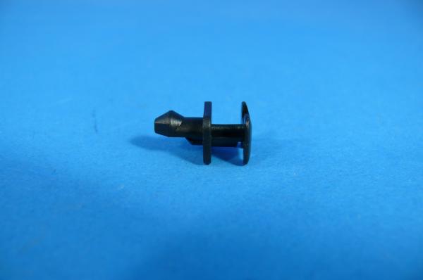 Expanding rivet BMW E32 E34 Z1