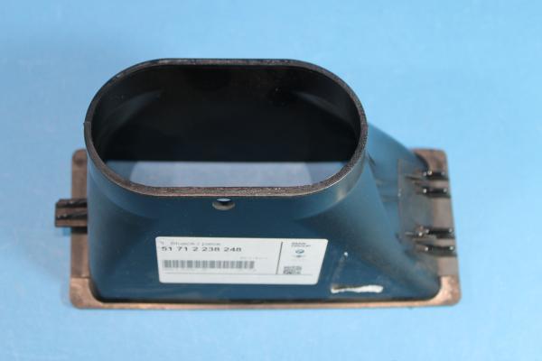 Air channel right BMW 3er E30 M3 EVO 2/3