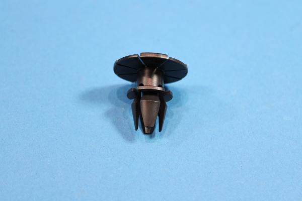 Distanzclip Schwellerleisten BMW E60 E61 E63 E64