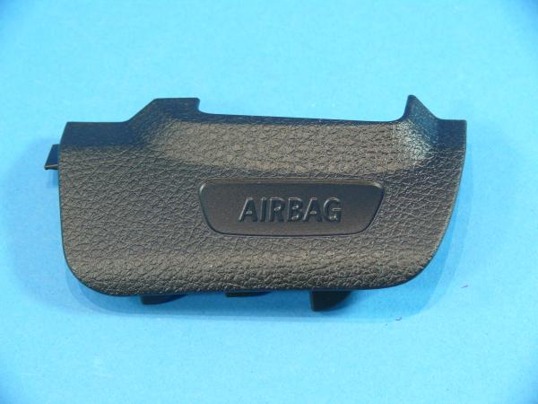 Blende Gurtendbeschlag SCHWARZ rechts BMW F20 F30 F31 F34 F36 F80