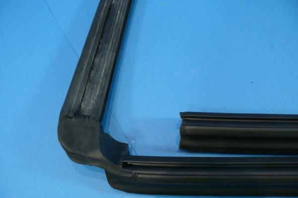 Frontdichtgummi Verdeck BMW 3er E30 Cabrio