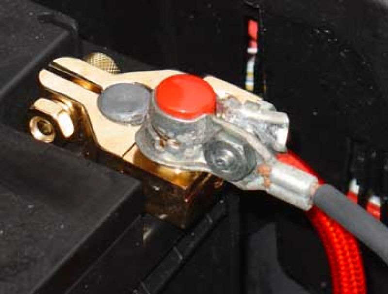 Battery pole clamp + with 2 cable entrances 10mm² and 35mm²