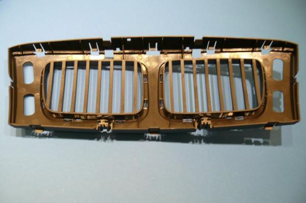 Grille middle fit for BMW E34 all from 9/94 and V8