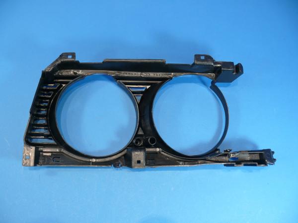 Grill RECHTS passend für BMW 5er E34 alle ab 9/94 / V8 (Niere BREIT)