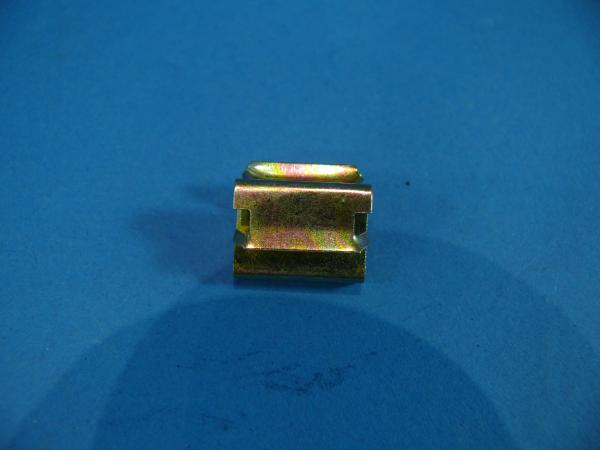Kabelklemme D=9/B=4 z.B. Sitzheizung BMW E3 E9 E12 E21 E23 E24 E28 E30 E31 E32 E34 E46 E52 E53 E65 E66 E83 E85 X3 X5 Z1 Z4