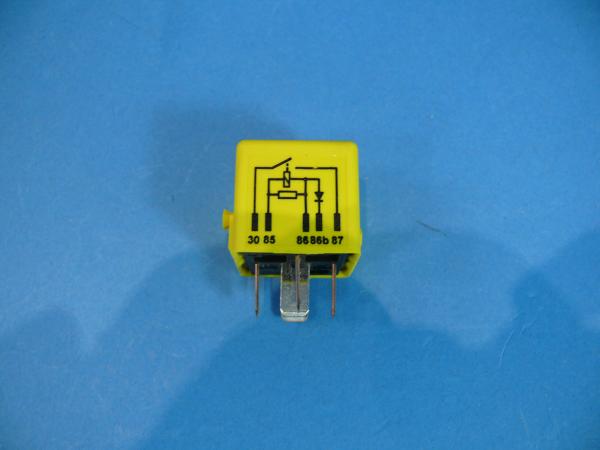 Relay in ZINKYELLOW for Seatheating BMW E31 E32 E34 E36 E46 E83 X3 Z3