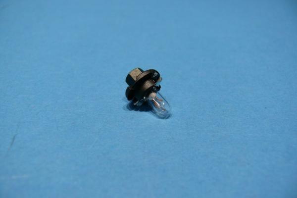 Bulb 1,2W 12V BMW E31 E32 E34 E36 E38 Z1 Z3