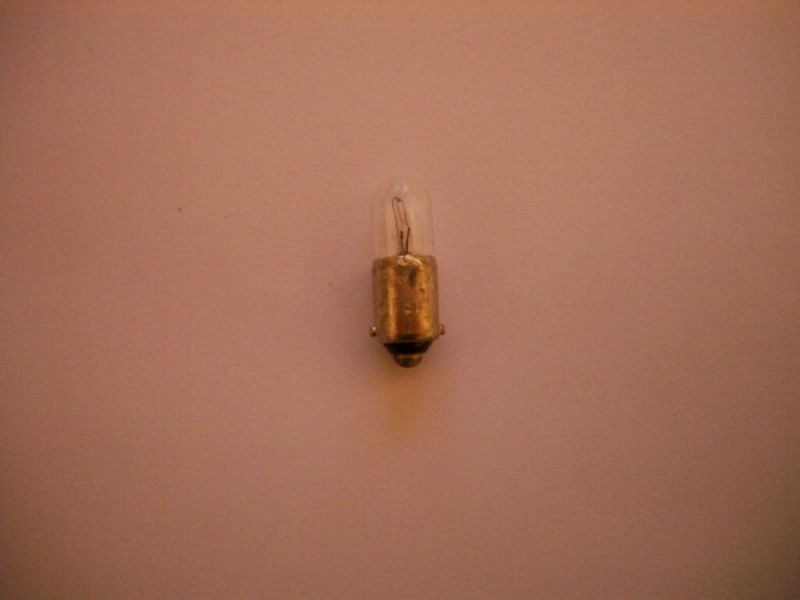 Glühlampe 4W Sockel BA9S