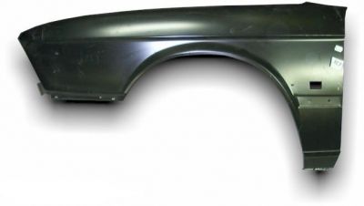 Fender -left side- BMW 5er E28 with hole for side indicators