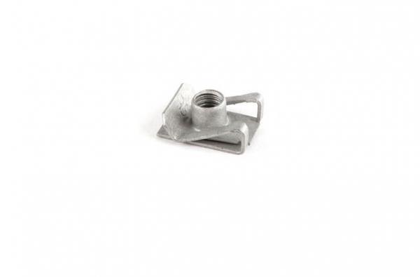 Einsteckmutter BMW E30 E12 E21 E23 E24 E28 E31 E32 E34 E36 E38 E39 E46 E53 E63 E70 E71 E72 E81 E82 E83 E84 E85 E86 E87 E88 E89 E90 E91 E92 E93 F15 F16 F23 F25 F26 F31 F39 F20 F44 F45 F46 F48 F85 F86 F95 F96 F97 F98 G01 G02 G05 G06 G07 G29