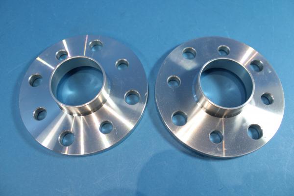 NOVUS Spurverbreiterung 20mm LK 4x100 / 4x108 passend für AUDI / BMW / SEAT / VW mit ABE