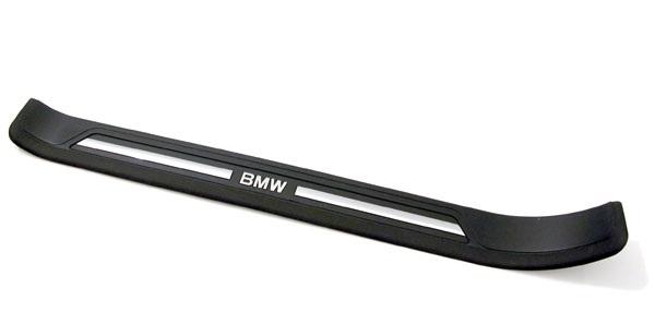 Blende Einstieg vorn rechts SCHWARZ BMW 5er E39 Limousine / Touring