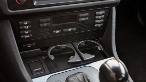 Getränkehalter vorne BMW 5er E39 Limousine/Touring