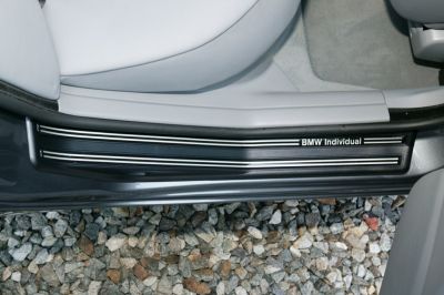 "INDIVIDUAL" Logo Door Sill Strip rear right BMW 3er E46 Sedan / Touring