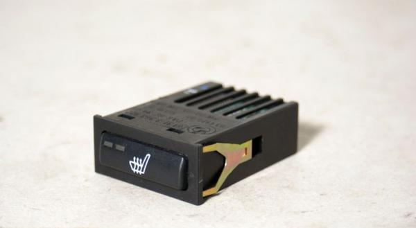 Seat Heating Switch BMW 3er E46 Sedan / Coupe
