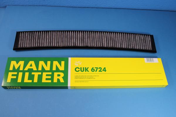 MANN & HUMMEL Innenraumfilter mit Aktivkohle passend für BMW 3er E46 / X3