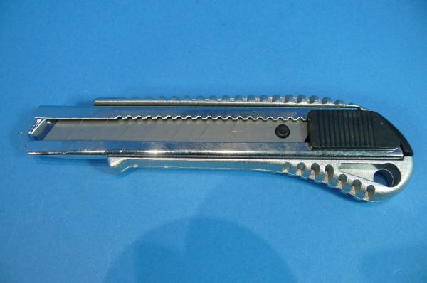 Umzug Profi Cuttermesser Stärke: 0,5mm Höhe:18mm (Aludruckguss)